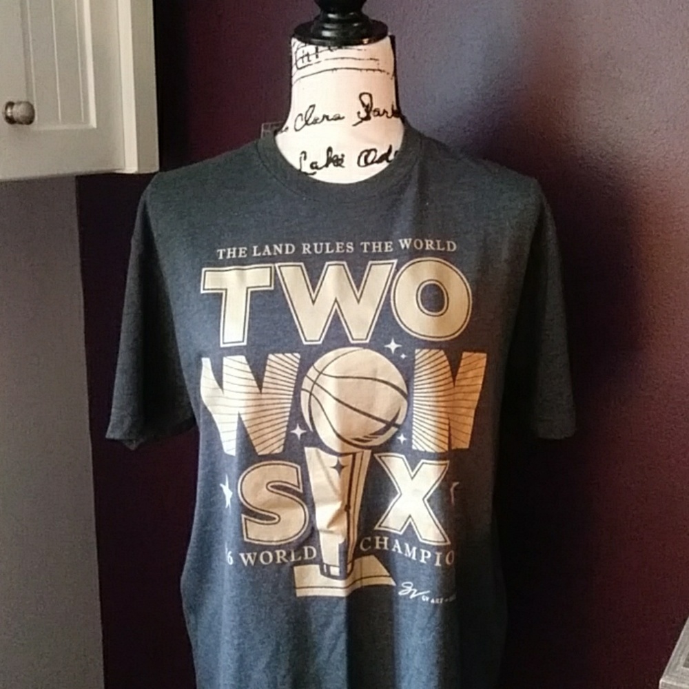 Cleveland Cavaliers 2016 Champion Tee